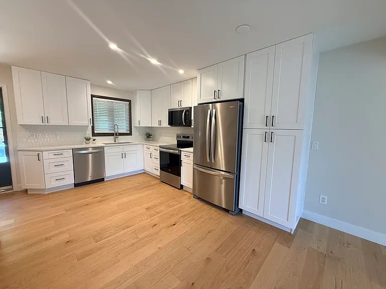 3368 Hickok Pl — Photo 3