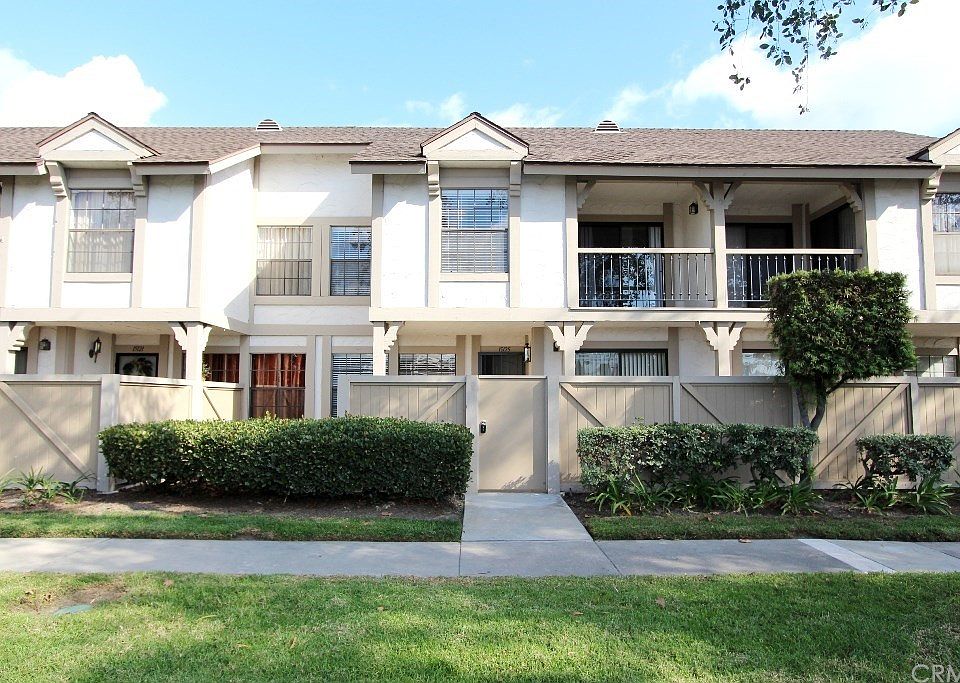 1st image of 15125 Henley Dr