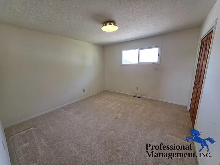 938 Bighorn Rd — Photo 9