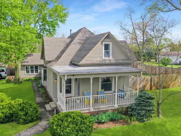 302 E Main St, Sidney, IL 61877