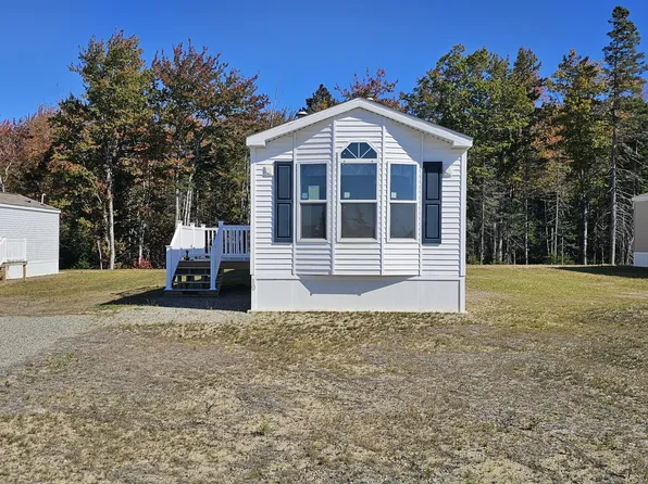 10 Goose Neck Road, Hancock, ME 04640