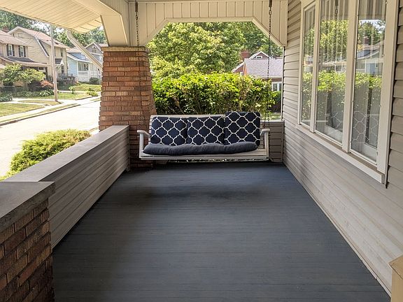 2nd image of 247 Bachtel St SW