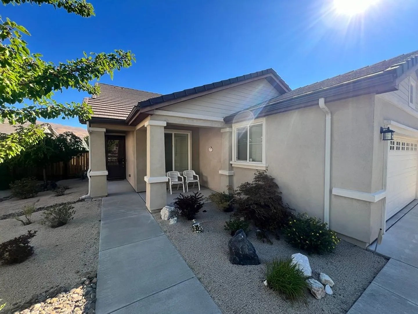 Two Bedroom in 55+ Sierra Canyon Community with Landscaping Provided. — Photo 3