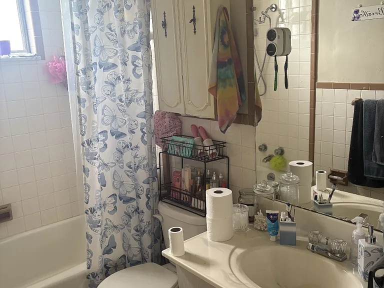 517-519 Overbrook Blvd #517 — Photo 5