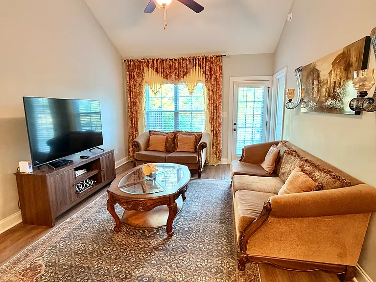 728 Leela Ct — Photo 6