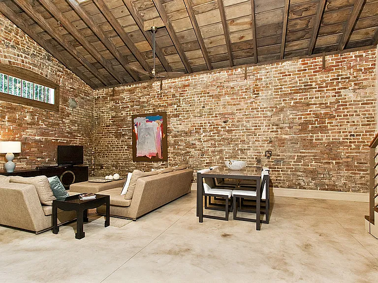 1470 Urania St — Photo 13