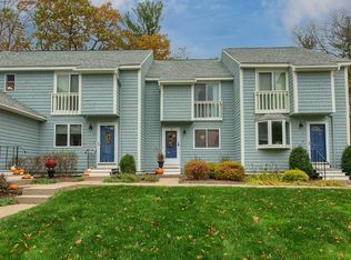 2 Acadia Kimball Rd, Amesbury, MA 01913