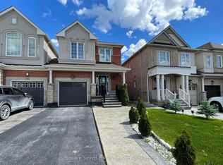 16 Napoleon Cres, Brampton, ON L6P3K5