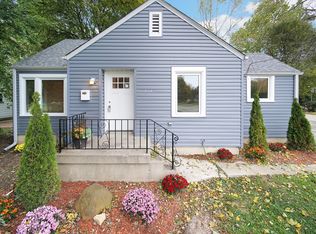 204 E Il Route 22, Lake Zurich, IL 60047