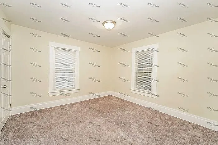 191 Gale St #2 — Photo 4