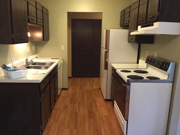 2127 Twin Bluff Rd APT 303, Red Wing, MN 55066