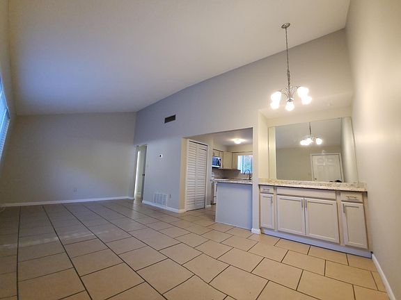 5th image of 1202 E 11th Ave