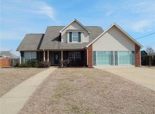 11115 Cleburne Cir, Northport, AL 35475