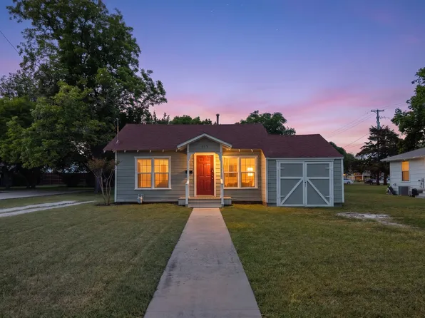913 17th St, Plano, TX 75074