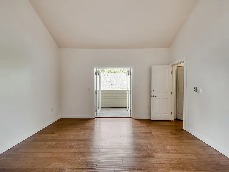 2608 Thomas Ave #3 — Photo 4