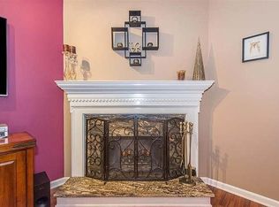 581 Sanderling Ct, Secaucus, NJ 07094