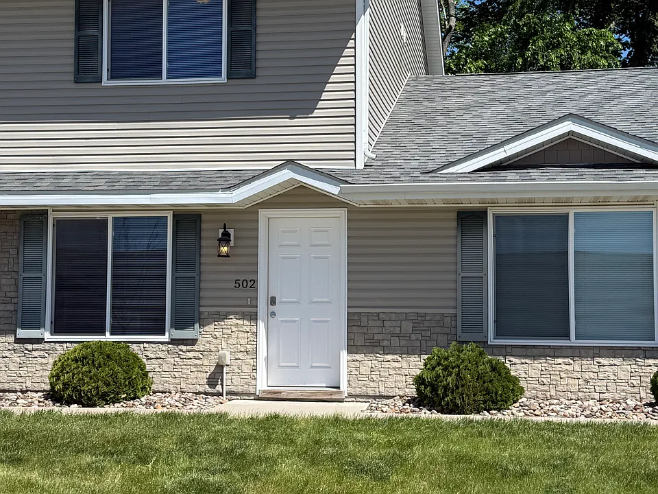 825 Parker Blvd #102