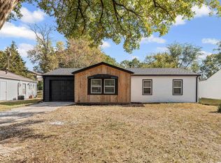 1323 E 21st St, Lawrence, KS 66046