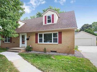 2100 N Linwood Ave, Appleton, WI 54914