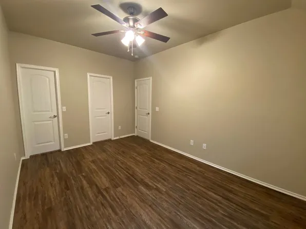 832 NW 116th St, Oklahoma City, OK 73114