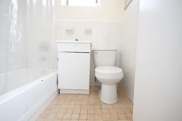 Rented by Nooklyn NYC LLC | media 26