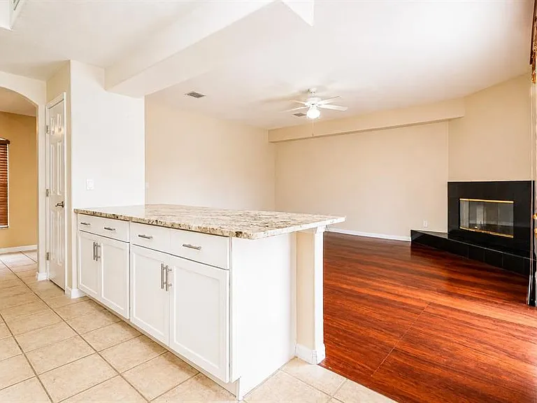 357 Fairway Pointe Cir — Photo 12