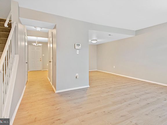 4th image of 7116 Marbury Ct