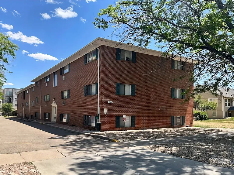Knight Apartments and Sunlight Townhomes - located in historic downtown Greeley! — Photo 30