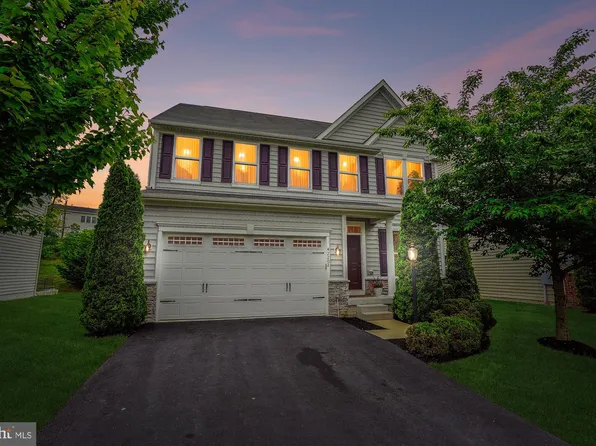 42202 Winning Glory Dr, Aldie, VA 20105