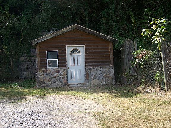 shed