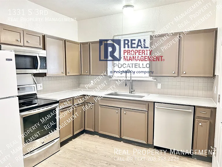 1331 S 3rd Ave — Photo 3