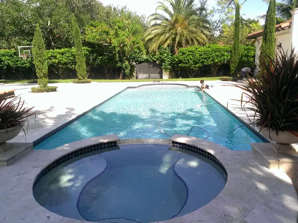 9801 SW 60th Ct, Pinecrest, FL 33156