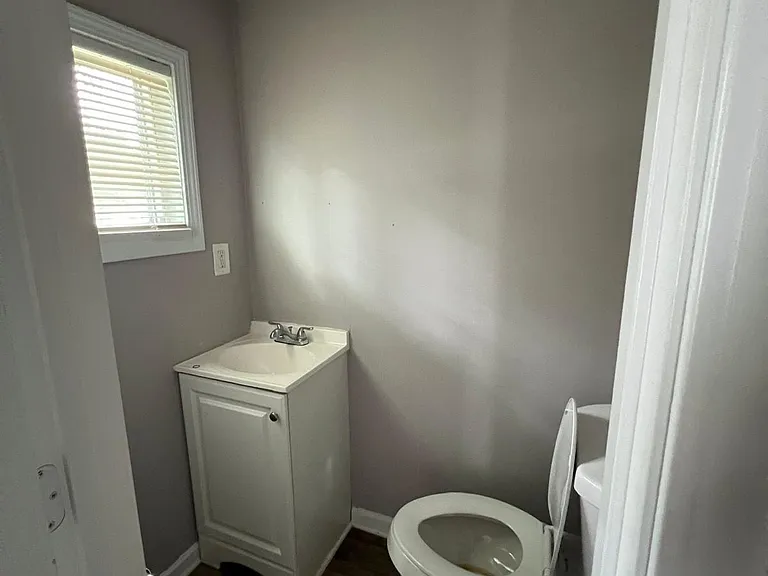 30 Winston Way — Photo 8