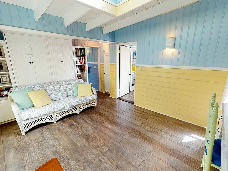 24528 Malibu Rd — Photo 12