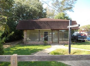 105 N White Ave, Bay Minette, AL 36507