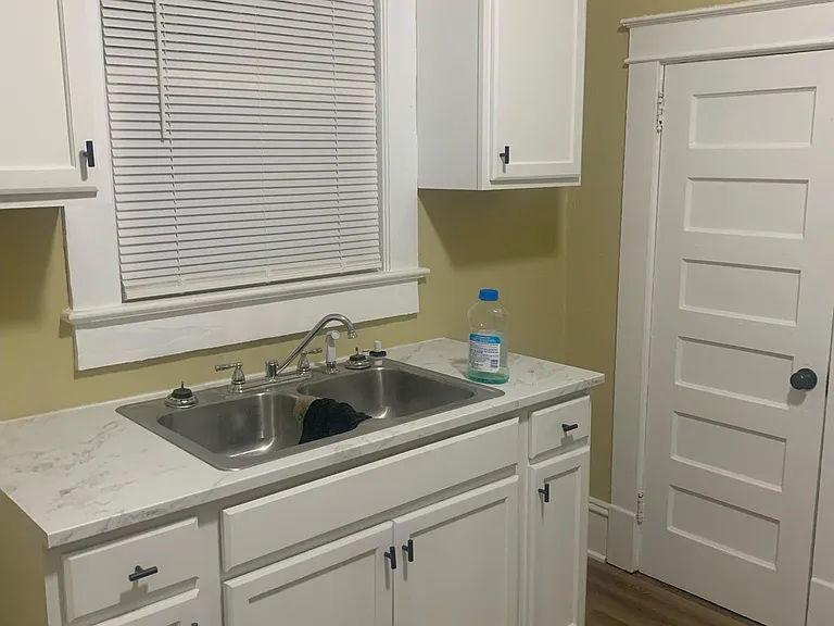 415 Chestnut St #A — Photo 10