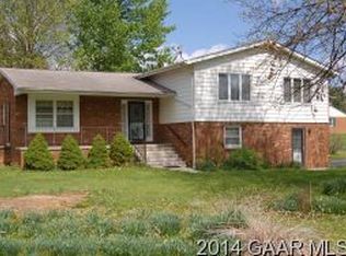 701 Woodside Ln, Waynesboro, VA 22980