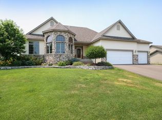 29655 Shoreview Cir, Lindstrom, MN 55045