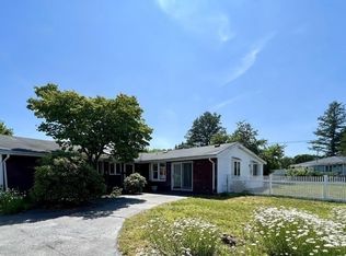 16 Surrey Ln, Peabody, MA 01960