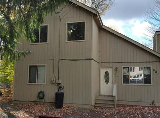 6502 Runnymead Ln, Tobyhanna, PA