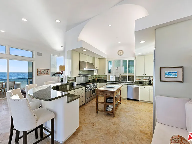 31626 Sea Level Dr — Photo 19