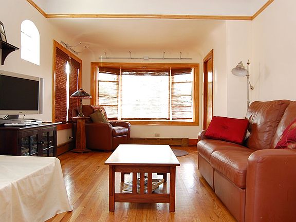 Dining & living room