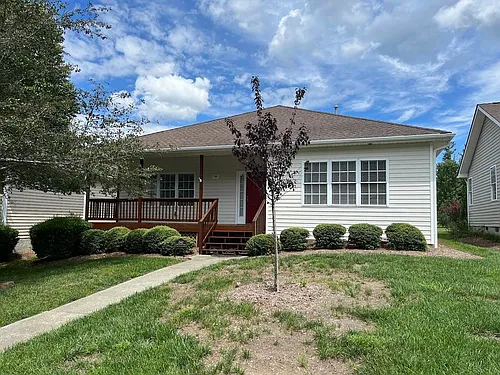 242 Highland Golf Dr Photo 1