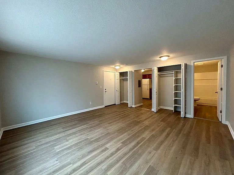 11722 Pinehurst - 8 Unit — Photo 1