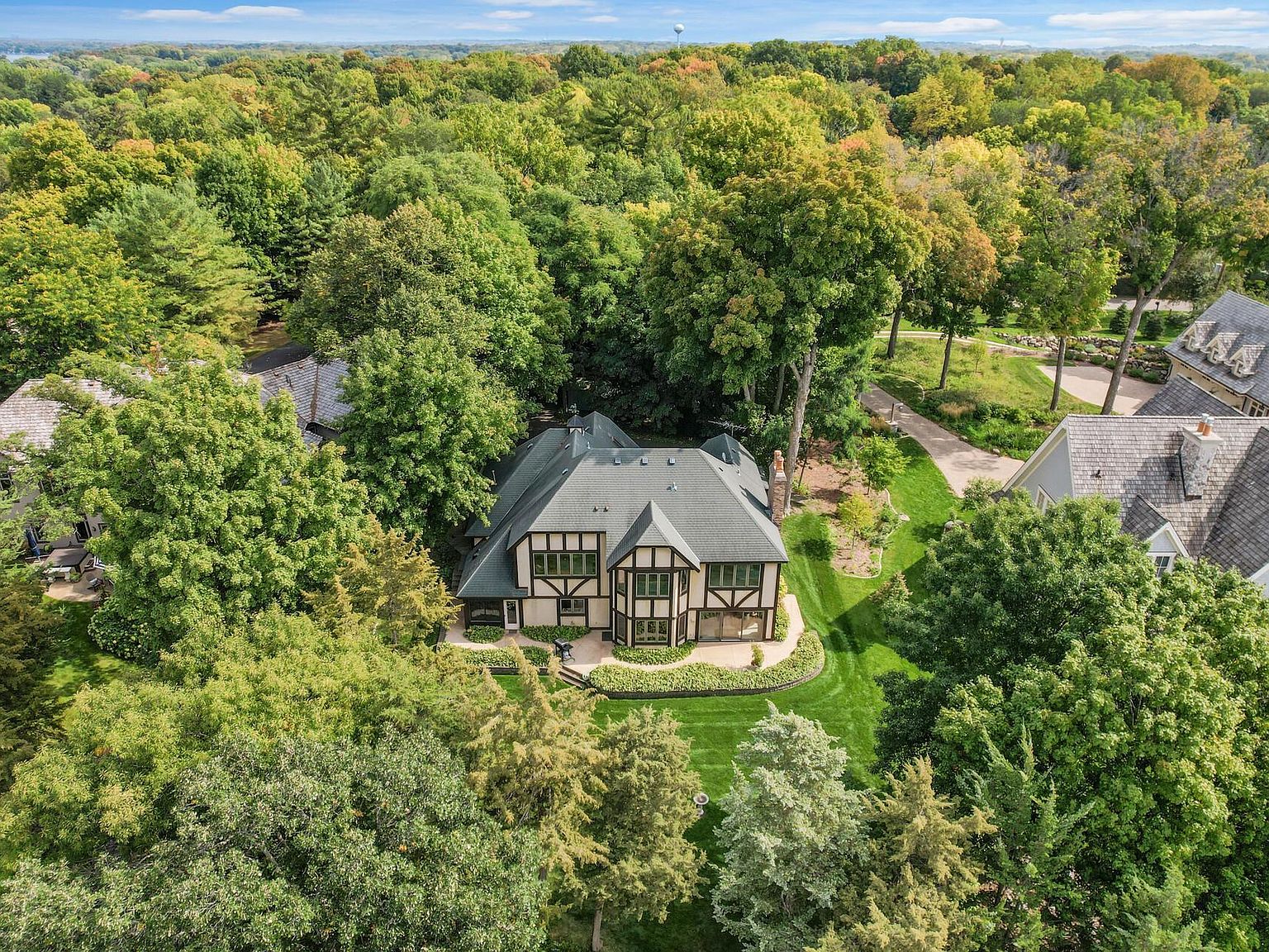 28040 Woodside Rd, Shorewood, MN 55331 | MLS #6435797 | Zillow