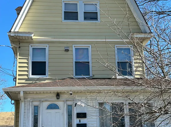 35-00 171st St, Flushing, NY 11358