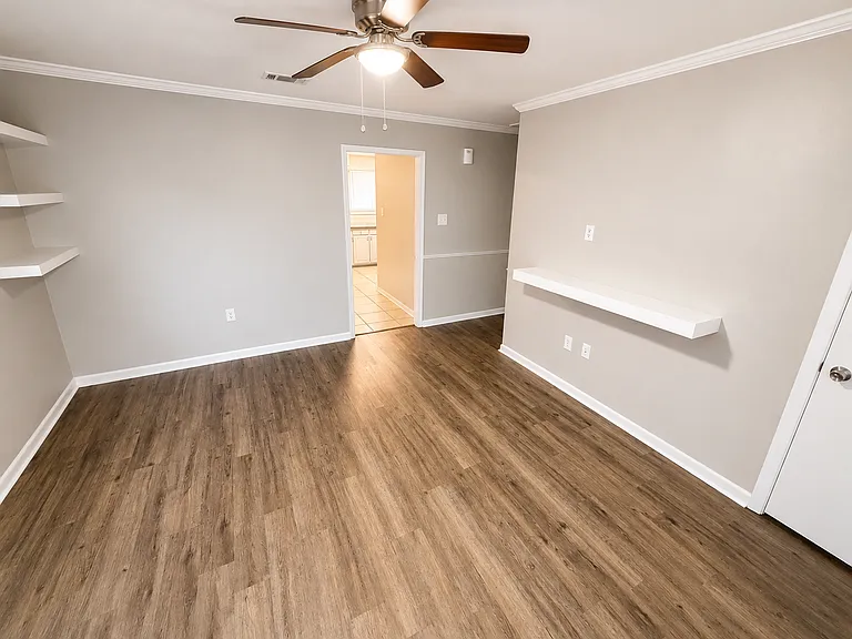 38178 Sunshine St — Photo 6