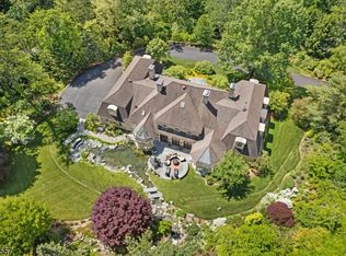 6 Cromwell Ln, Mendham, NJ 07945