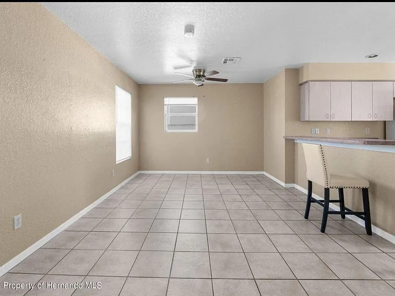 11780 Linden Dr #11780 — Photo 4