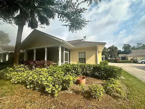 1641 Red Oak Ln Photo 1